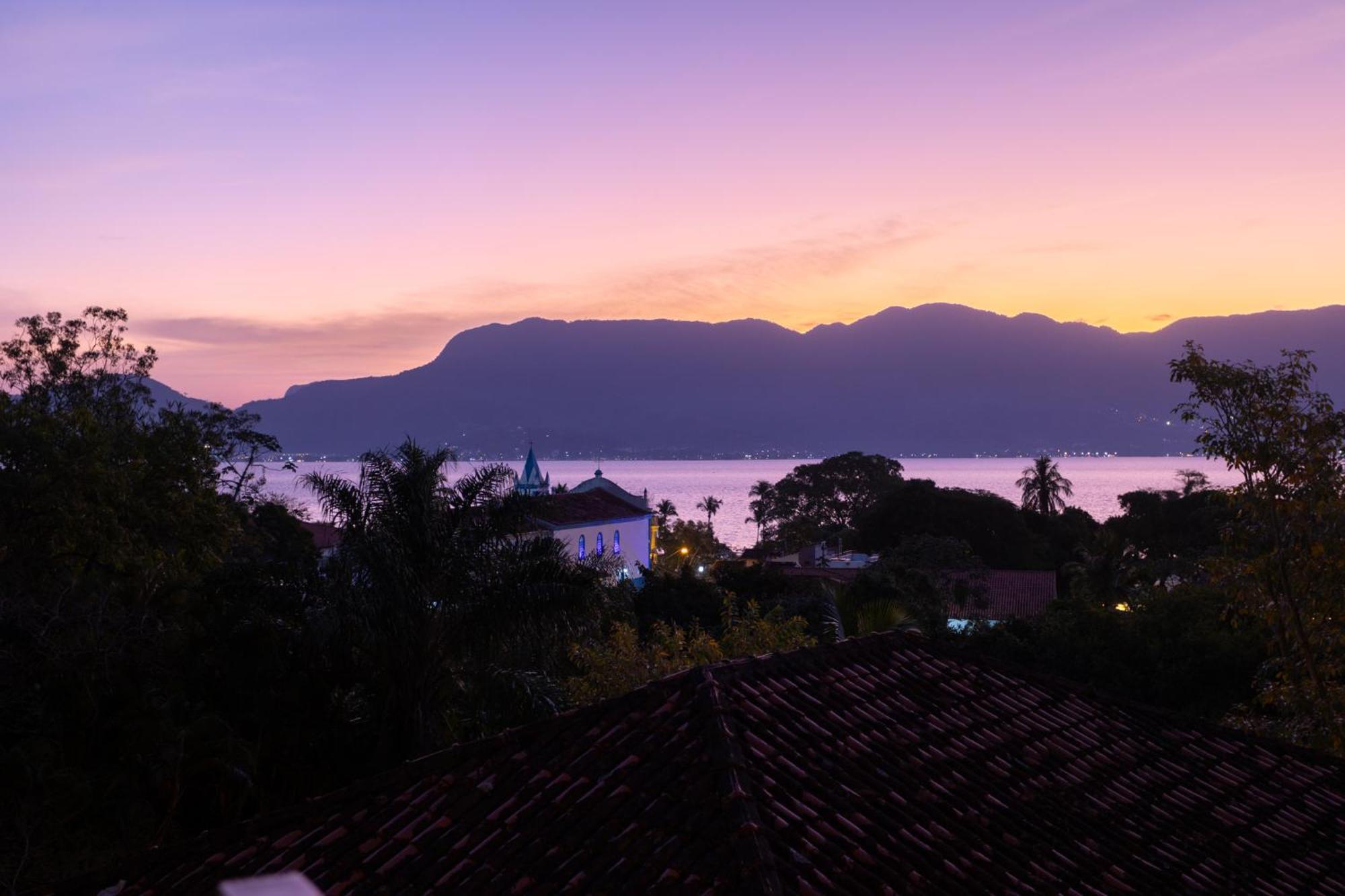 Hostel Da Vila Ilhabela Exterior photo